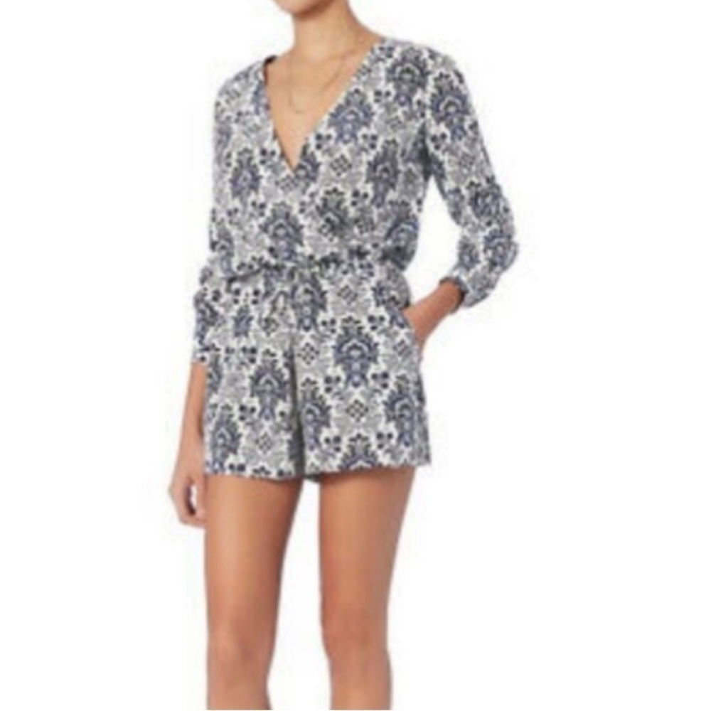Intermix romper long sleeve drawstring‎ silk jacquard print shorts
